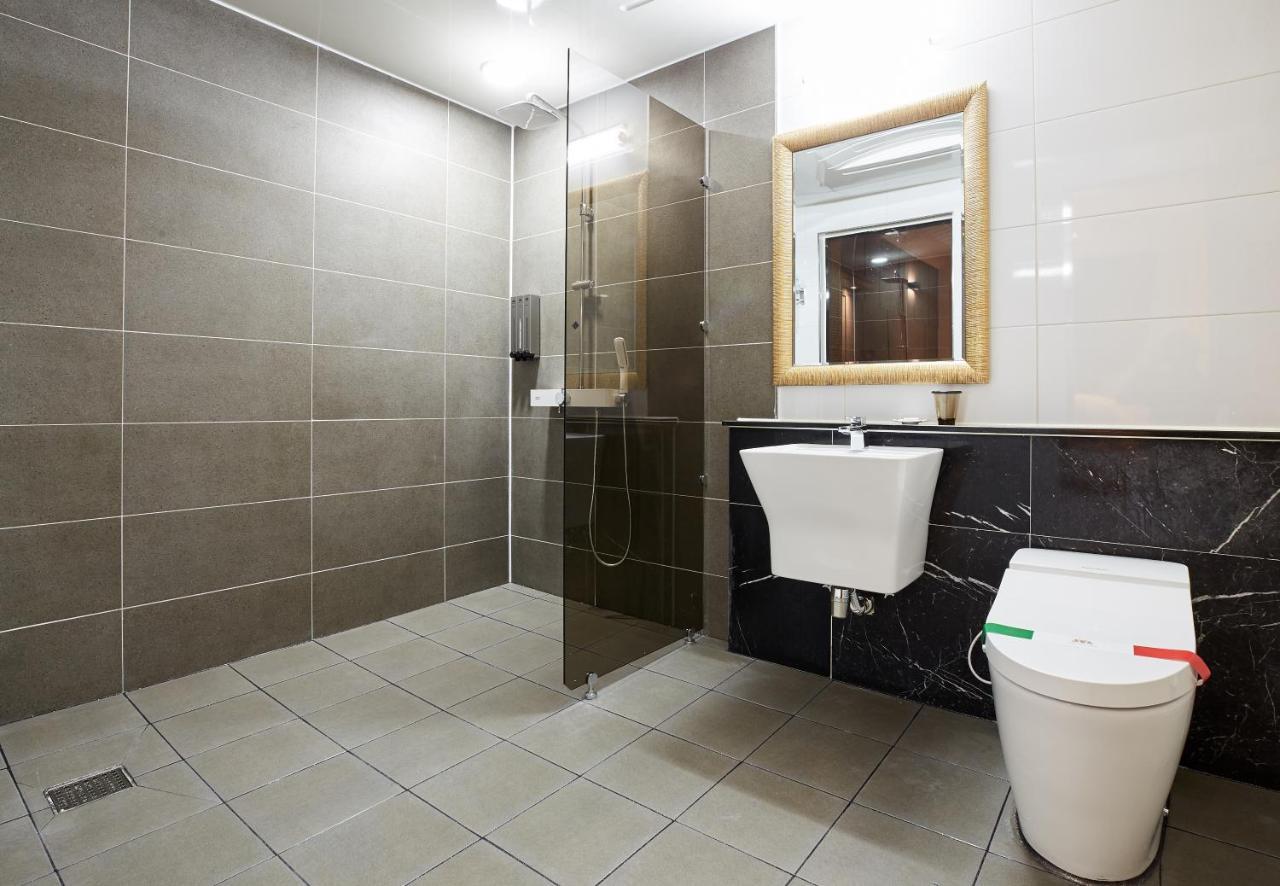 Noble Stay Hotel Gwangju Metropolitan City Εξωτερικό φωτογραφία